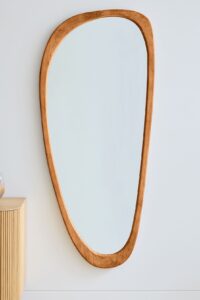 ASYMMETRICAL MIRROR
